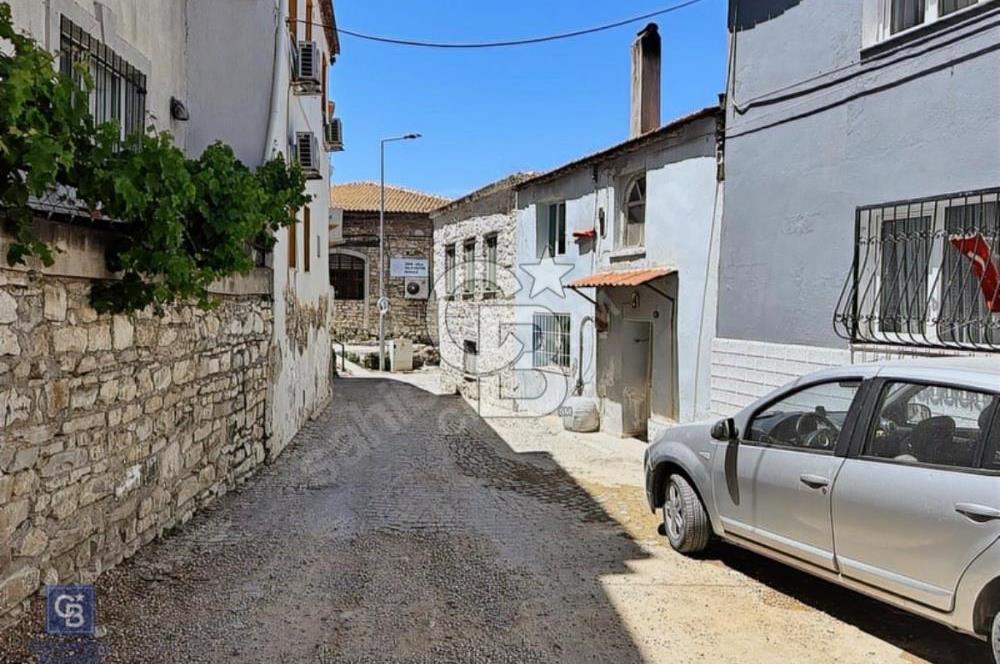 URLA SANAT SOKAĞINA YÜRÜME MESAFESİ'NDE 3+1 MÜSTAKİL DUBLEKS EV