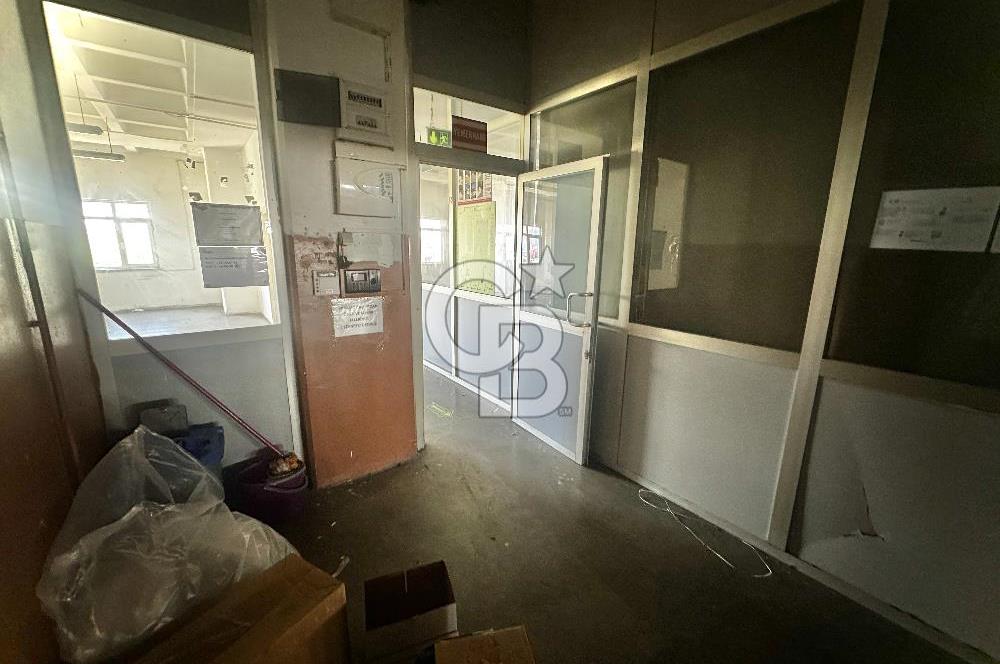 Beylikdüzü Kiralık Fabrika 1350 M2 Yük Asansörlü