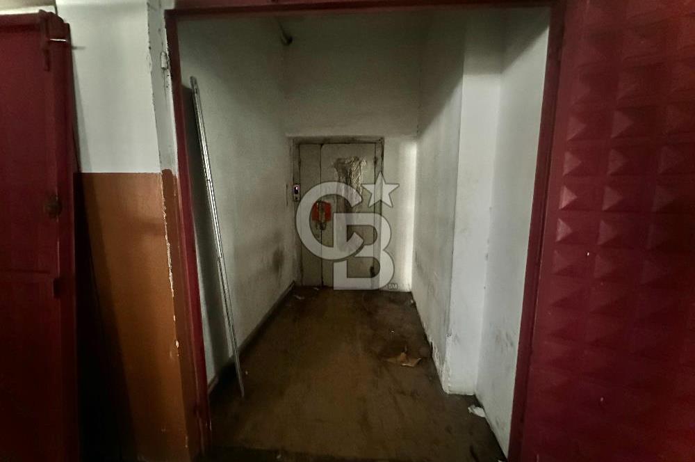 Beylikdüzü Kiralık Fabrika 1350 M2 Yük Asansörlü