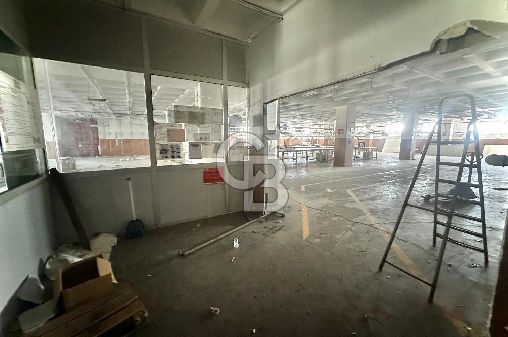 Beylikdüzü Kiralık Fabrika 1350 M2 Yük Asansörlü