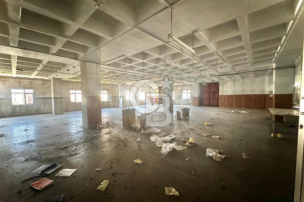 Beylikdüzü Kiralık Fabrika 1350 M2 Yük Asansörlü