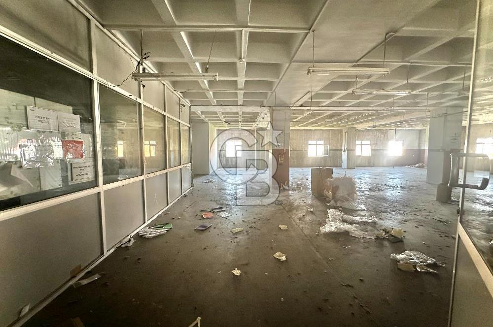 Beylikdüzü Kiralık Fabrika 1350 M2 Yük Asansörlü