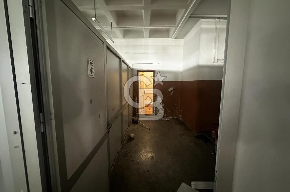Beylikdüzü Kiralık Fabrika 1350 M2 Yük Asansörlü