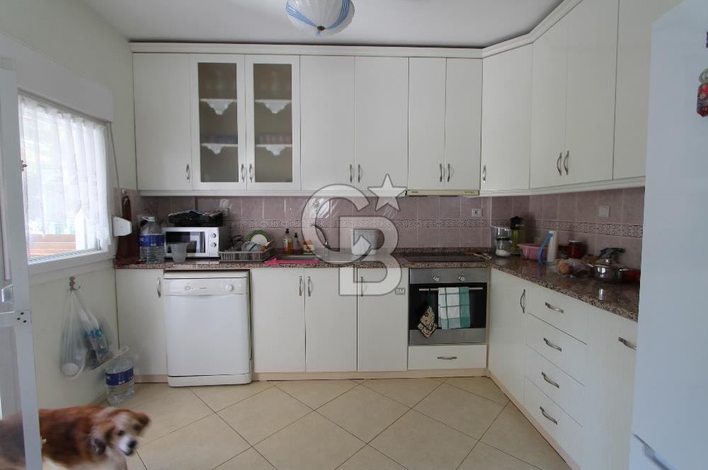 Urla Çeşmealtı 'nda Satılık Villa – Yelken Kulübüne Komşu Bağımsız Bir Yaşam