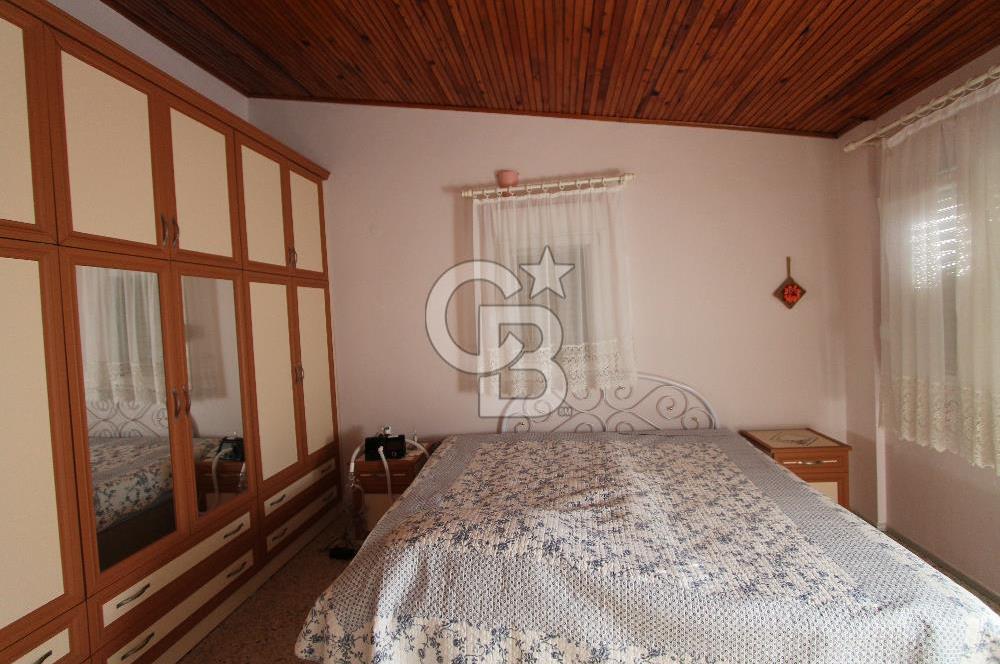 Urla Çeşmealtı 'nda Satılık Villa – Yelken Kulübüne Komşu Bağımsız Bir Yaşam