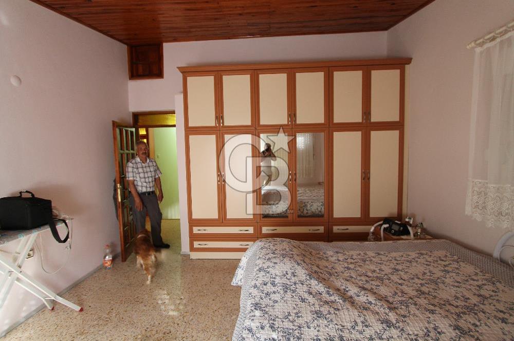 Urla Çeşmealtı 'nda Satılık Villa – Yelken Kulübüne Komşu Bağımsız Bir Yaşam
