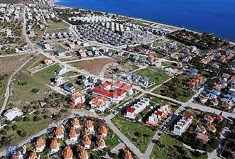 ÇANDARLI TUNÇCAN SİTESİNDE DENİZE 100 MT MESAFEDE 1+1