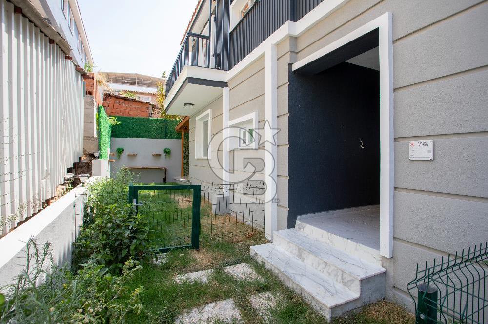 Foça Kazım Dirik Mah Kiralık 2+1 Bahçe Katı Daire