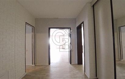 Karşıyaka Mavişehir Albatros Sitesinde Kiralık 3+1 154 M² Daire