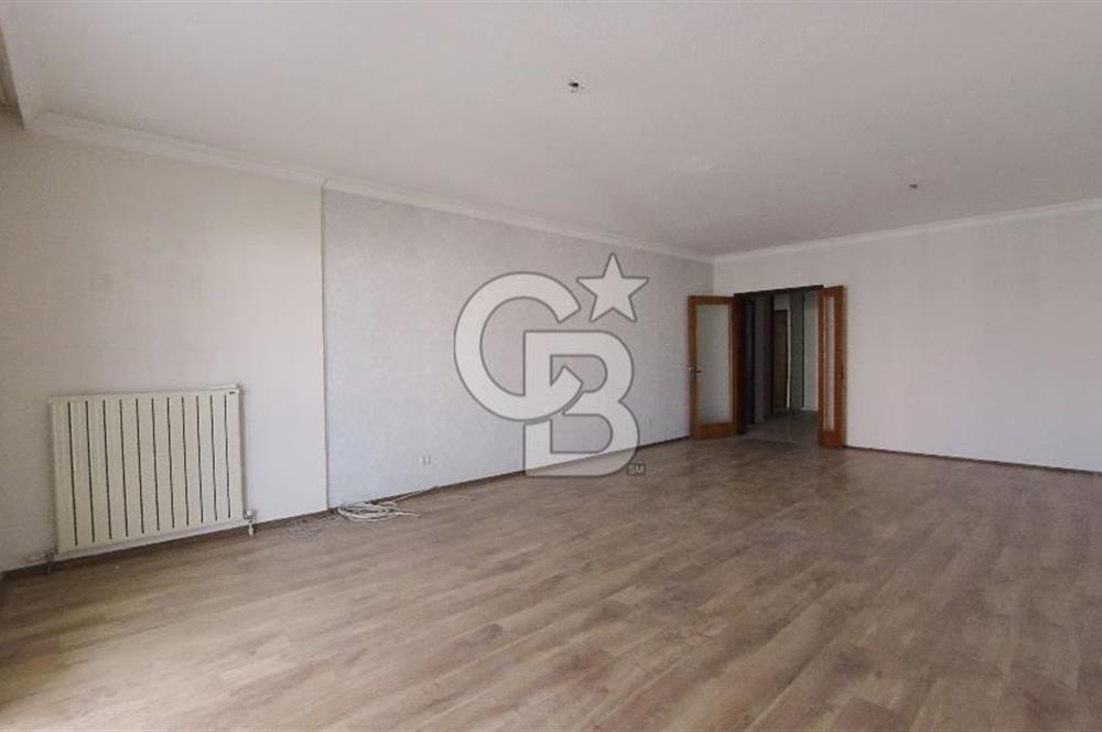 Karşıyaka Mavişehir Albatros Sitesinde Kiralık 3+1 154 M² Daire