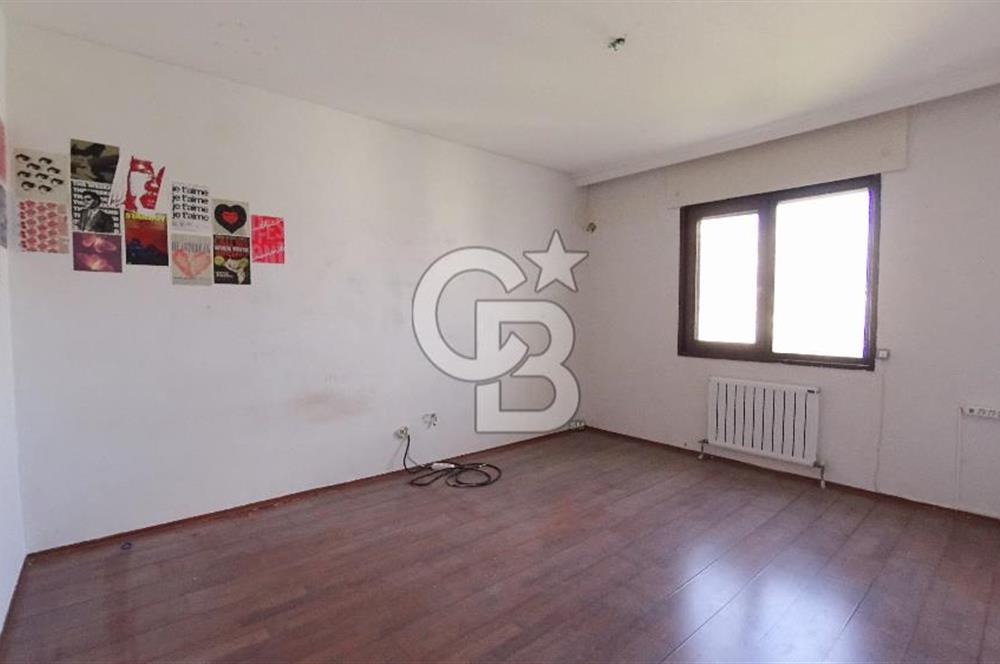 Karşıyaka Mavişehir Albatros Sitesinde Kiralık 3+1 154 M² Daire