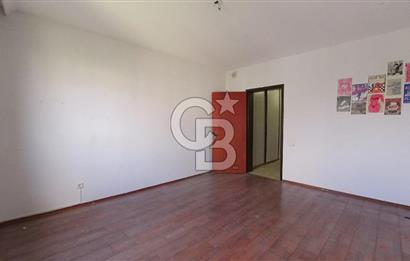Karşıyaka Mavişehir Albatros Sitesinde Kiralık 3+1 154 M² Daire