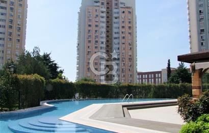 Karşıyaka Mavişehir Albatros Sitesinde Kiralık 3+1 154 M² Daire
