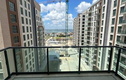 BÜYÜKÇEKMECE FAVORİST GOLEVLERİ SİTESİ SATILIK 1+1 DAİRE