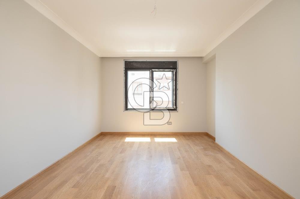 Çiftehavuzlar Sahil'de 205 m² Kapanmaz Deniz Manzaralı 4+1 Daire