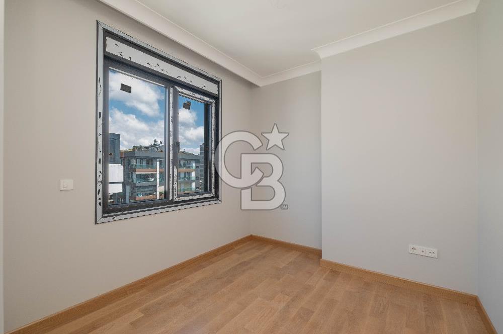 Çiftehavuzlar Sahil'de 205 m² Kapanmaz Deniz Manzaralı 4+1 Daire