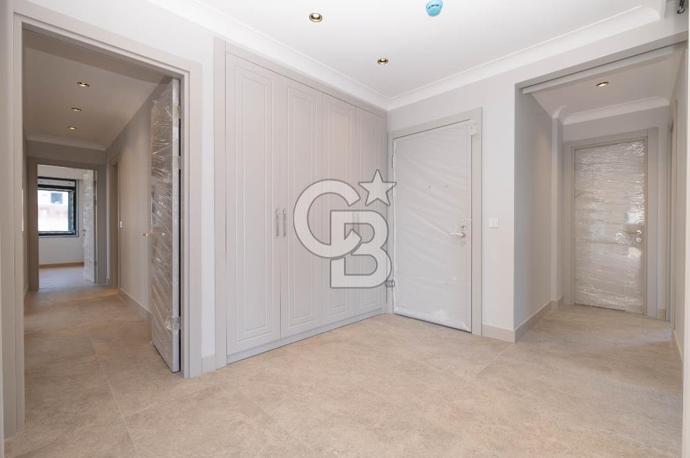 Çiftehavuzlar Sahil'de 205 m² Kapanmaz Deniz Manzaralı 4+1 Daire