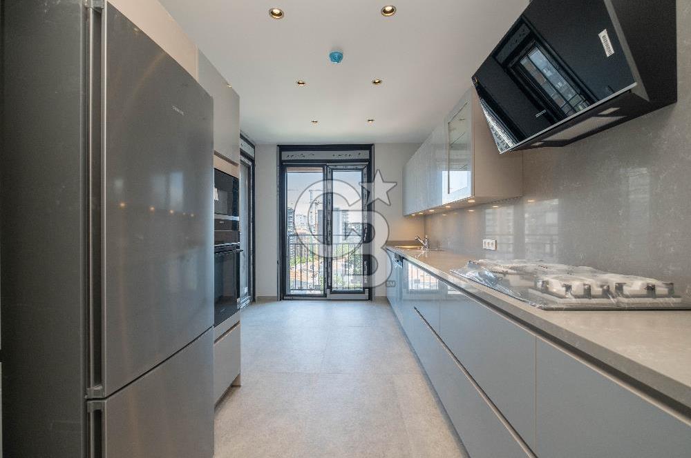 Çiftehavuzlar Sahil'de 205 m² Kapanmaz Deniz Manzaralı 4+1 Daire