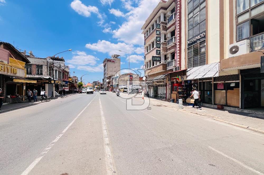 Konak Etiler Ana Cadde Üzerinde Devren Kiralık Market-Tekel Bayi