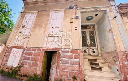 İZMİR KEMERALTI KESTELLİ MAHALLESİNDE SATILIK TARİHİ BİNA
