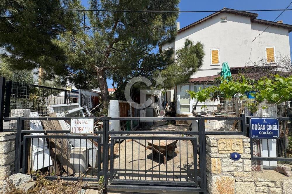 Yeni Foça'da Denize 100m Satılık Yazlık