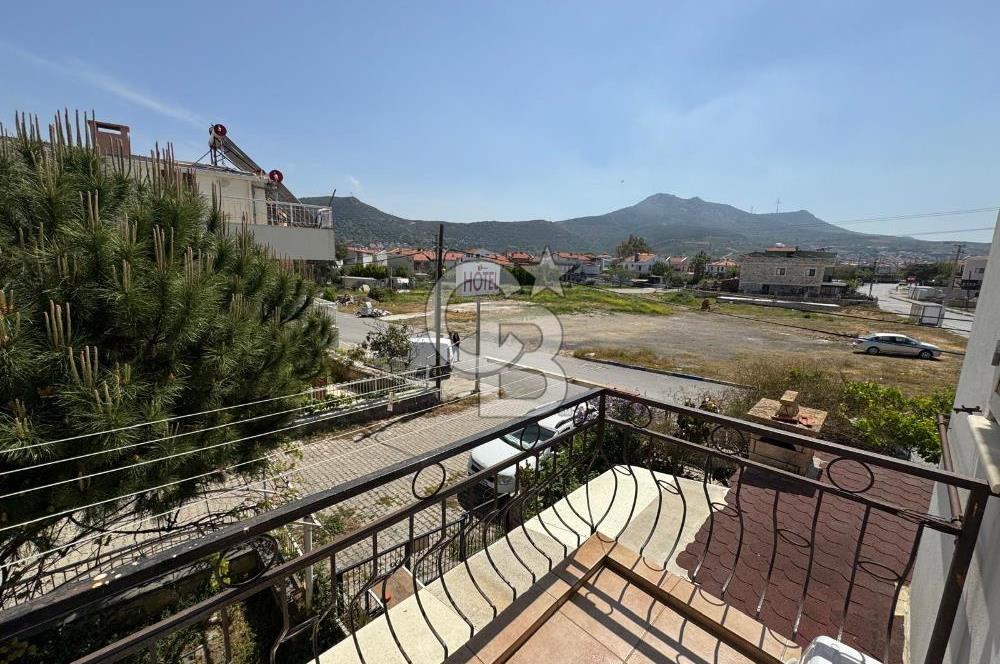 Yeni Foça'da Denize 100m Satılık Yazlık
