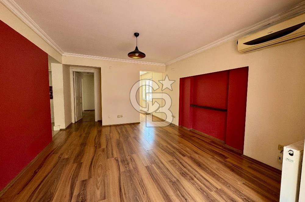 BAHARİYE CADDESİ SÜREYYA OPERASI ARKASI BAKIMLI TERASLI 3+1