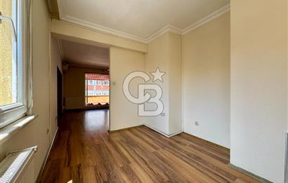 BAHARİYE CADDESİ SÜREYYA OPERASI ARKASI BAKIMLI TERASLI 3+1