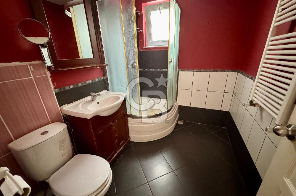 BAHARİYE CADDESİ SÜREYYA OPERASI ARKASI BAKIMLI TERASLI 3+1