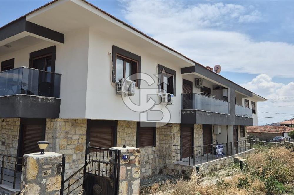 Foça Yenibağarasında Müstakil Tadında Eşyalı 1+1