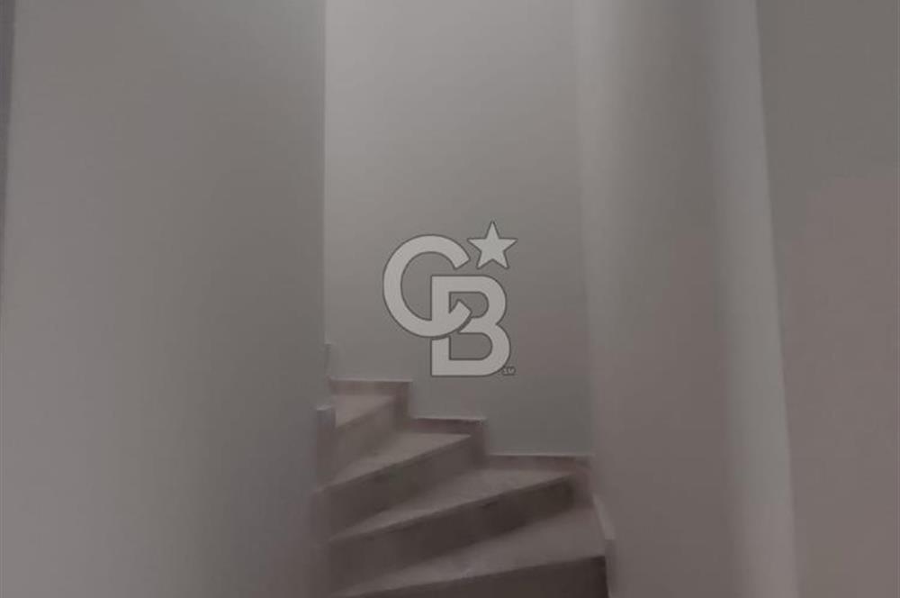 Üsküdar Burhaniye Ekşioğlu Konaklarında Satılık Dubleks Daire