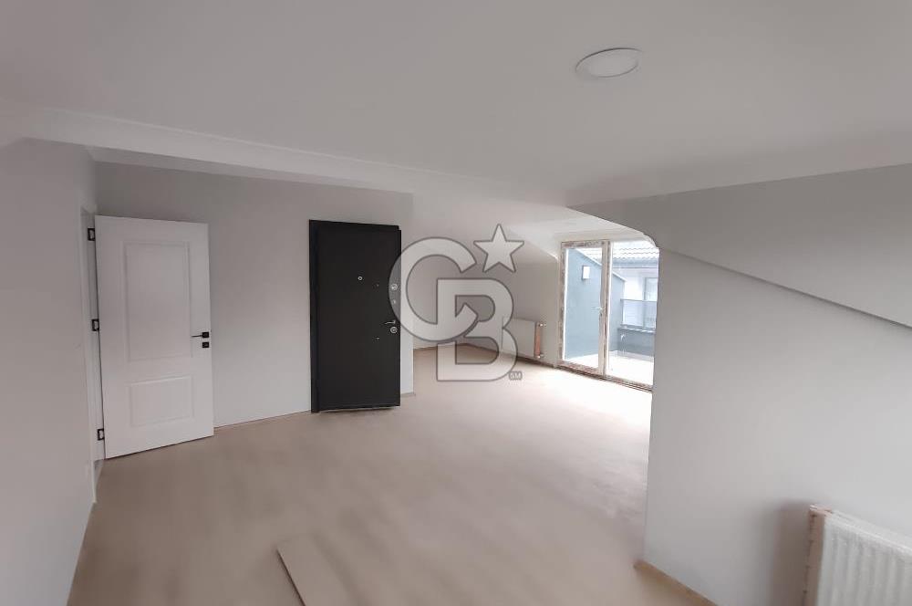 Üsküdar Burhaniye Ekşioğlu Konaklarında Satılık Dubleks Daire