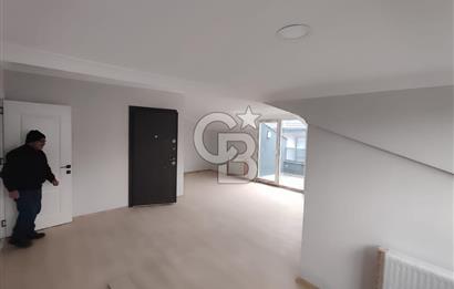 Üsküdar Burhaniye Ekşioğlu Konaklarında Satılık Dubleks Daire