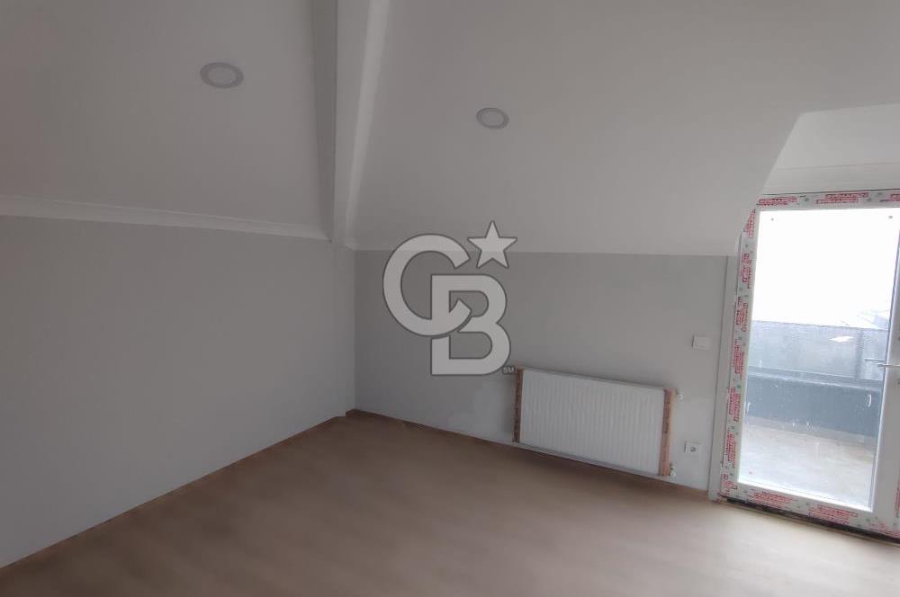 Üsküdar Burhaniye Ekşioğlu Konaklarında Satılık Dubleks Daire