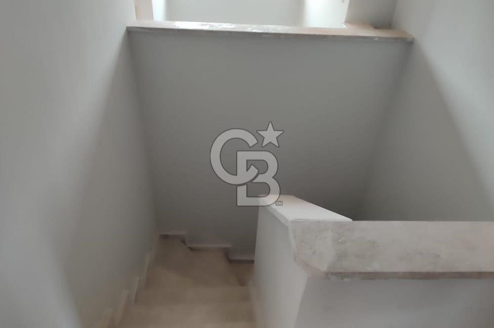 Üsküdar Burhaniye Ekşioğlu Konaklarında Satılık Dubleks Daire