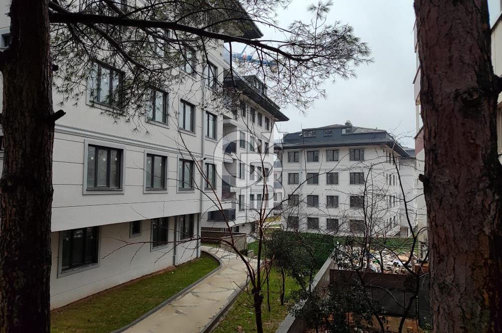 Üsküdar Burhaniye Ekşioğlu Konaklarında Satılık Dubleks Daire