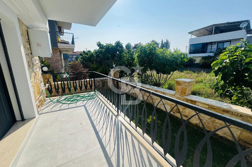 Foça Hacıveli Mahallesinde 2+1 Kiralık Bahçeli Villa