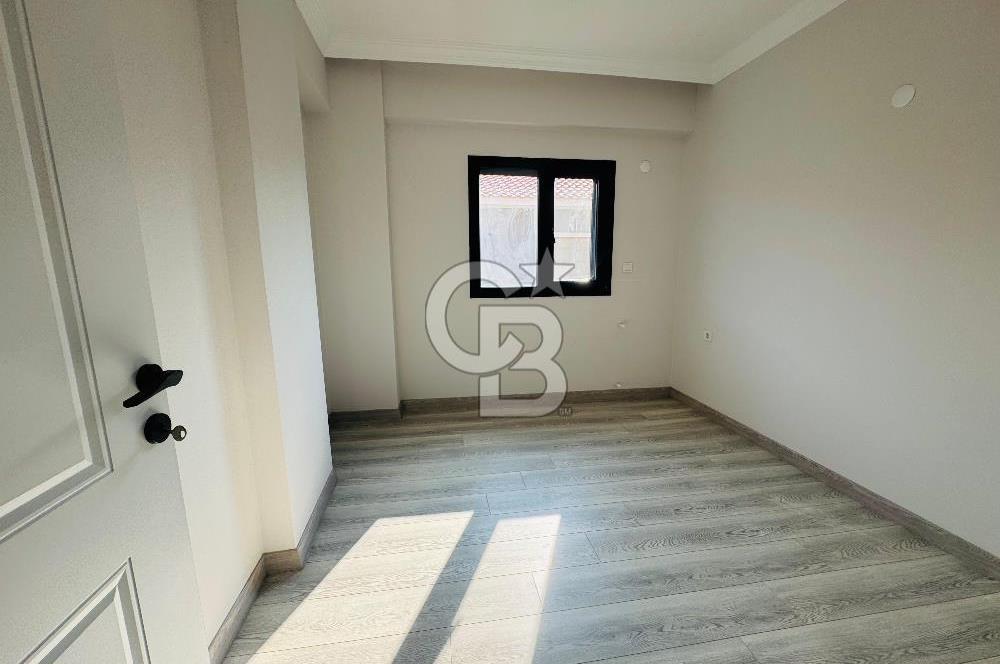 Foça Hacıveli Mahallesinde 2+1 Kiralık Bahçeli Villa