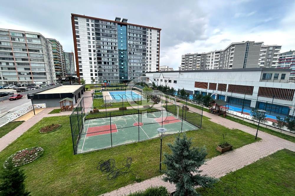 Bosphorus Ankarada Metroya Yakın Geniş 3.5+1 Cadde Üzeri Daire