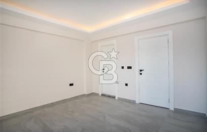 Foçaköyde Satılık Deniz Manzaralı 4+1 Havuzlu Villa