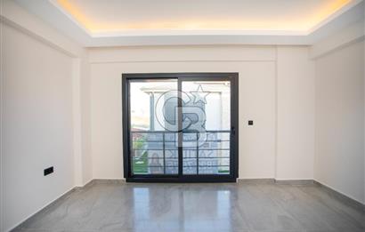 Foçaköyde Satılık Deniz Manzaralı 4+1 Havuzlu Villa