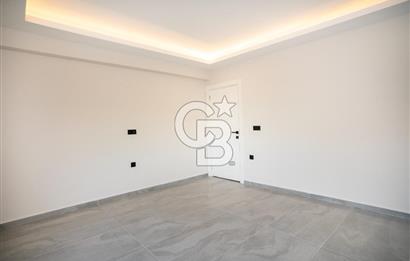 Foçaköyde Satılık Deniz Manzaralı 4+1 Havuzlu Villa