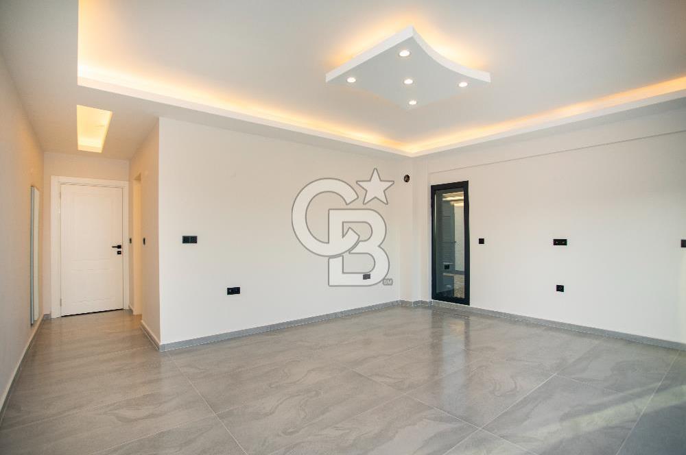 Foçaköyde Satılık Deniz Manzaralı 4+1 Havuzlu Villa
