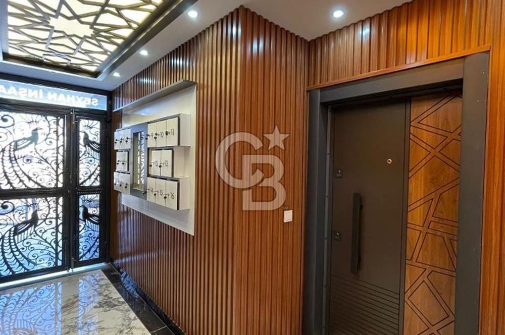 AYVALIK ALTINOVA'DA SATILIK YENİ BİNA DA ASANSÖRLÜ LÜKS DAİRE