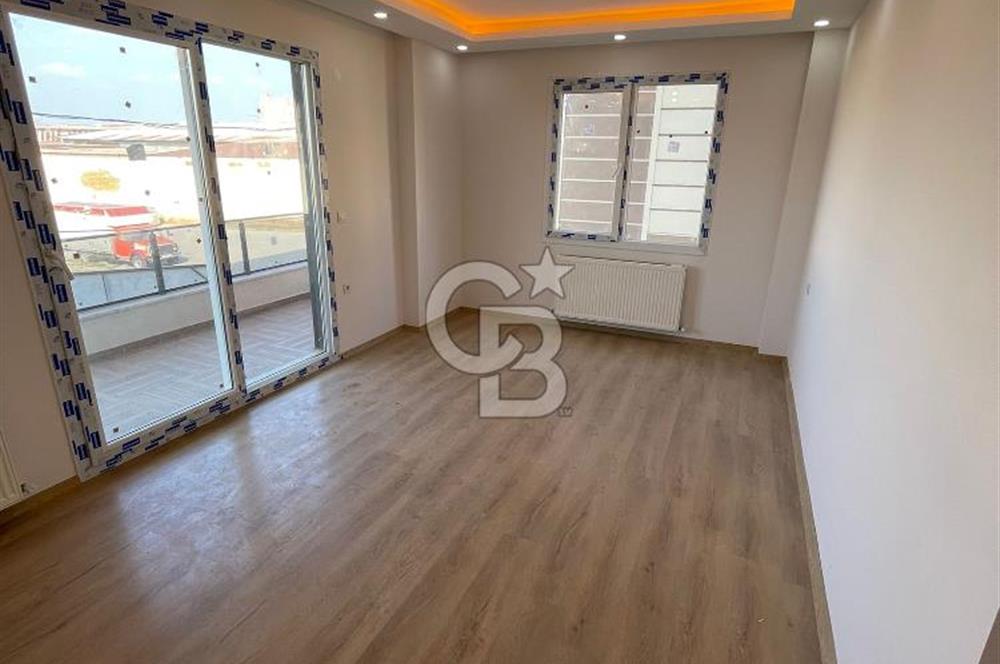 AYVALIK ALTINOVA'DA SATILIK YENİ BİNA DA ASANSÖRLÜ LÜKS DAİRE