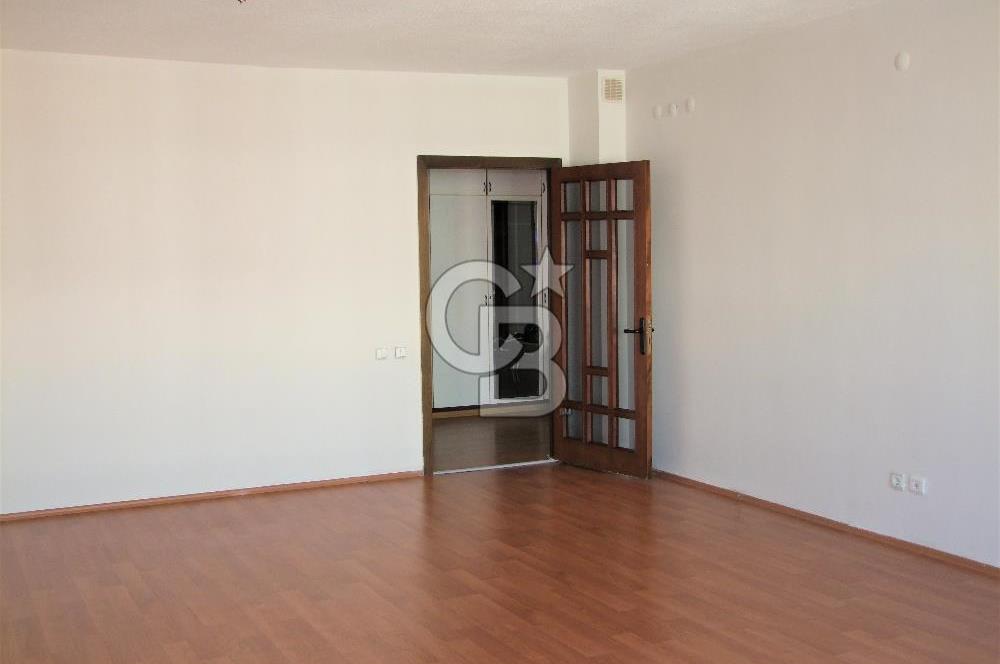 Mavişehir 1. Etap Selçuk 7 Sitesi Kiralık Büyük 2+1 135 M² Daire