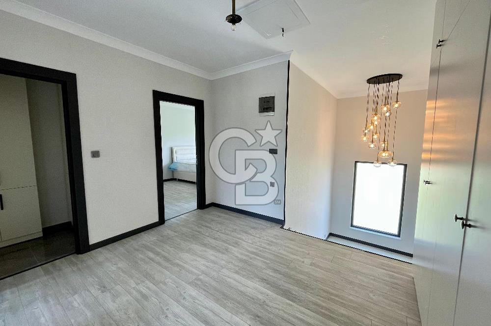 HAVAALANI YAKINI 4+1 SATILIK VİLLA