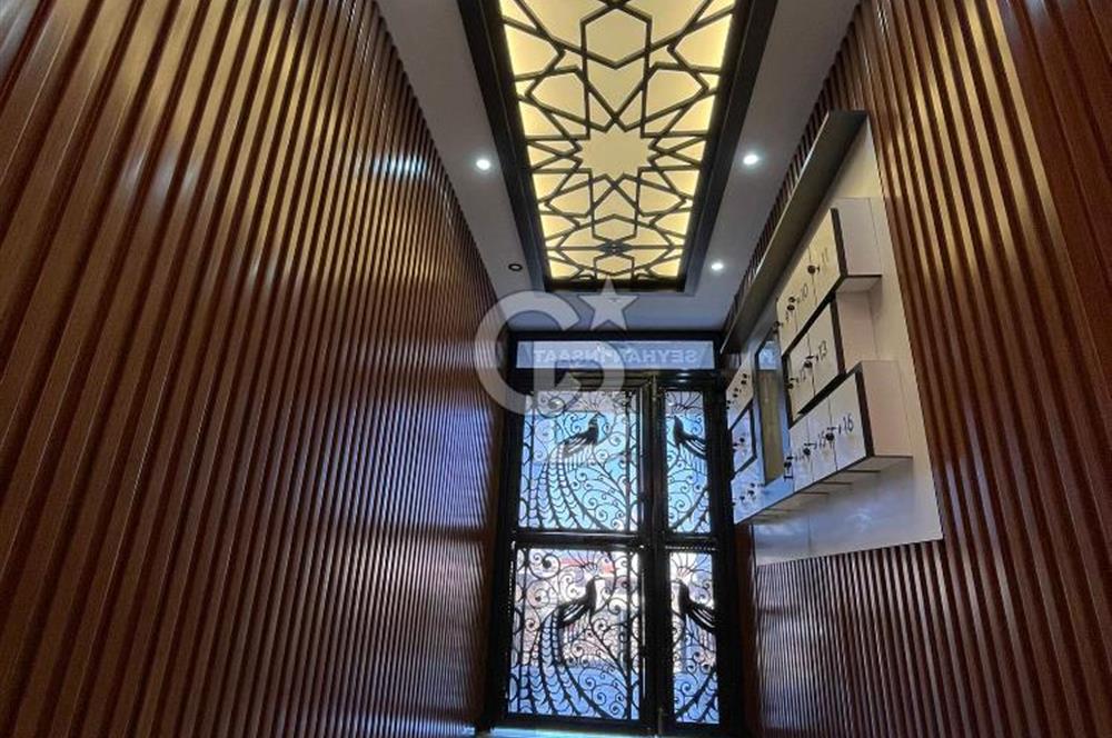 AYVALIK ALTINOVA'DA SATILIK YENİ BİNA DA ASANSÖRLÜ LÜKS DAİRE