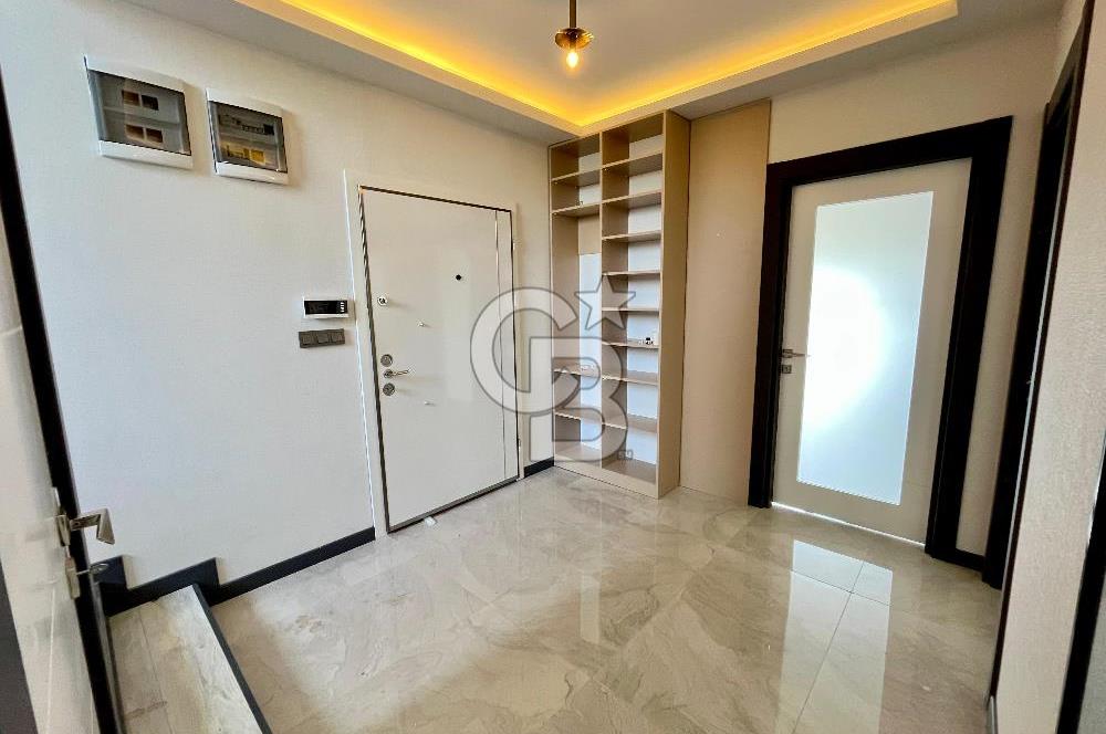 HAVAALANI YAKINI 4+1 SATILIK VİLLA
