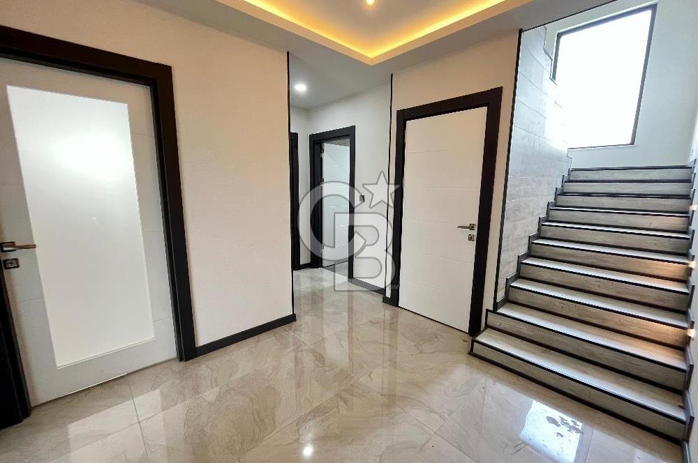 HAVAALANI YAKINI 4+1 SATILIK VİLLA
